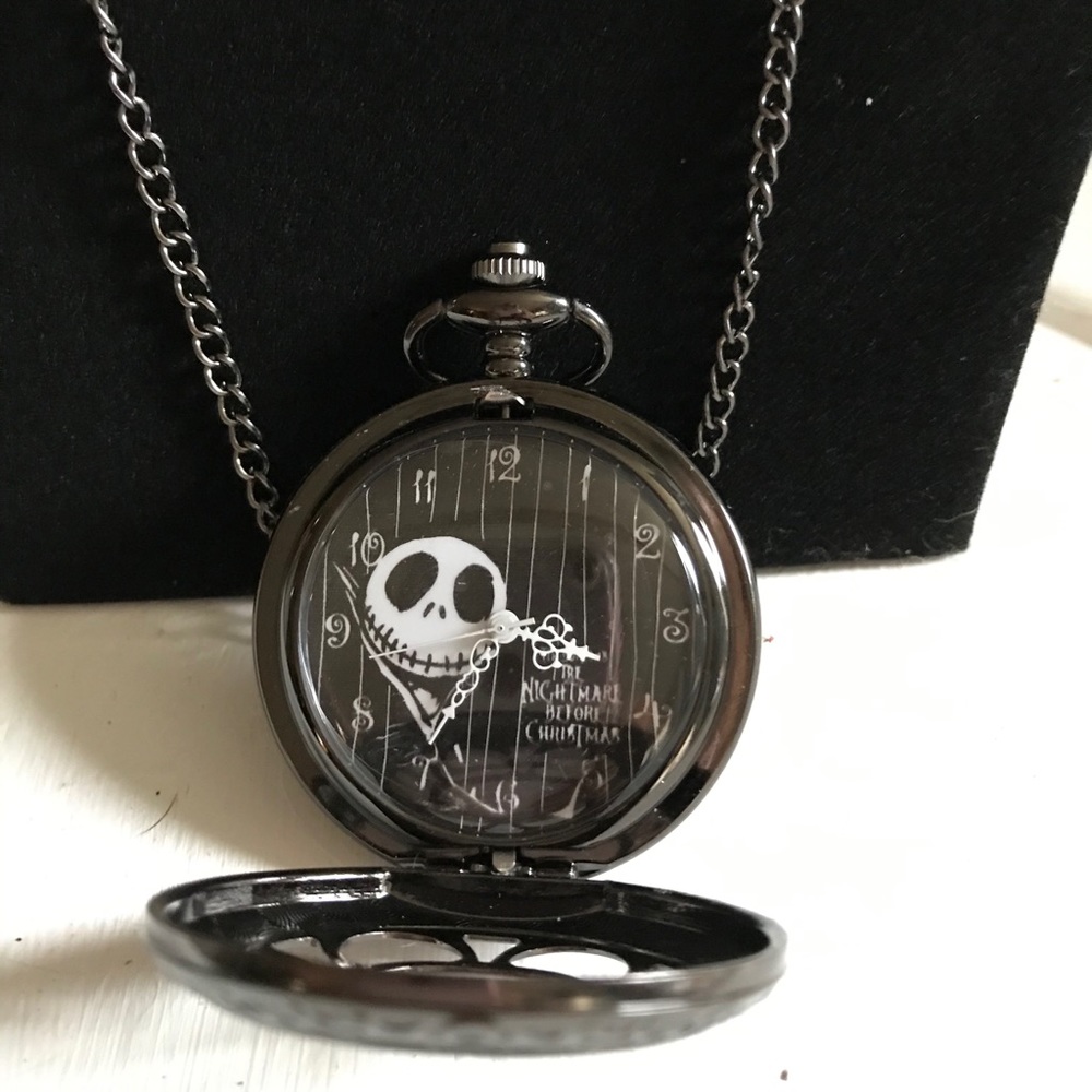 NIGHTMARE B4 XMAS POCKET WATCH NECKLACE DISC SHIP